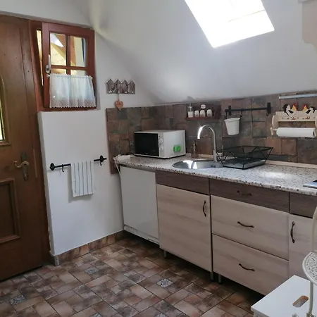 Naturkert Vendeghaz * Varvolgy